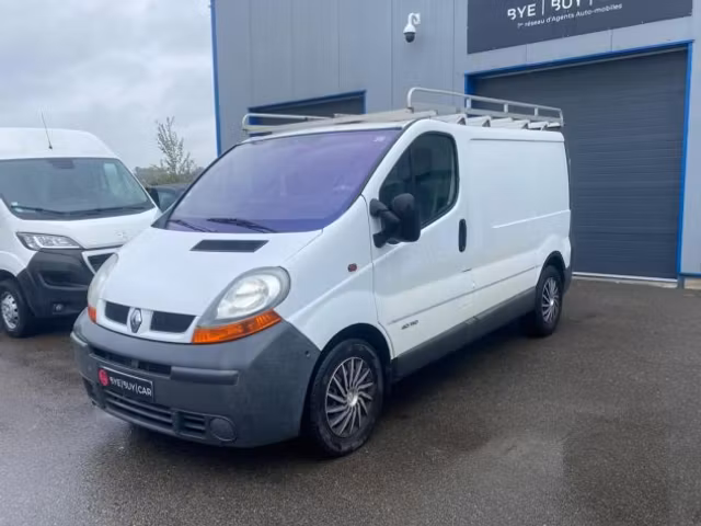 Renault Trafic 2.5 dCi 140