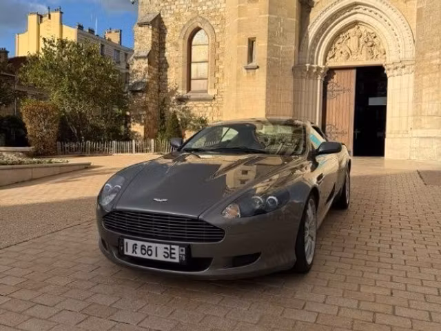 Aston Martin DB9 V12 5.9 450