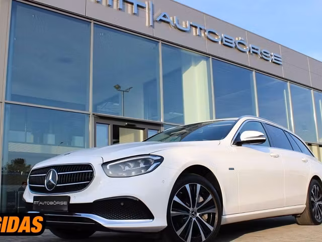 Mercedes-Benz Classe E E 300 2.0 211