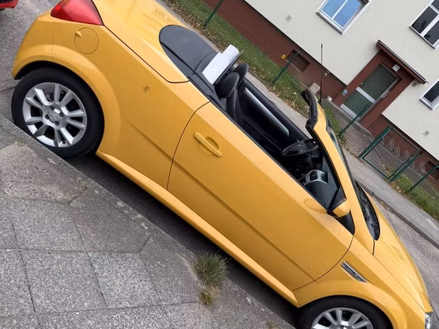 Opel Tigra Twintop 1.8 125