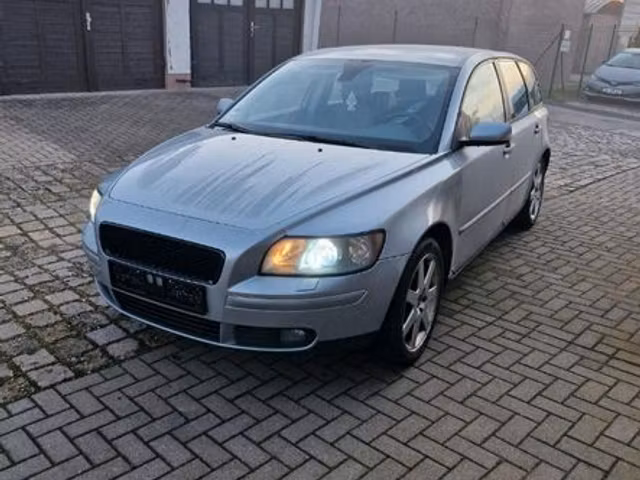 Volvo V50 2.4 140