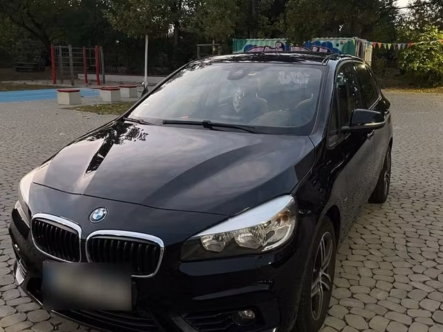 BMW Série 2 216d 1.5 116