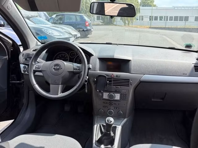 Opel Astra 1.4 90
