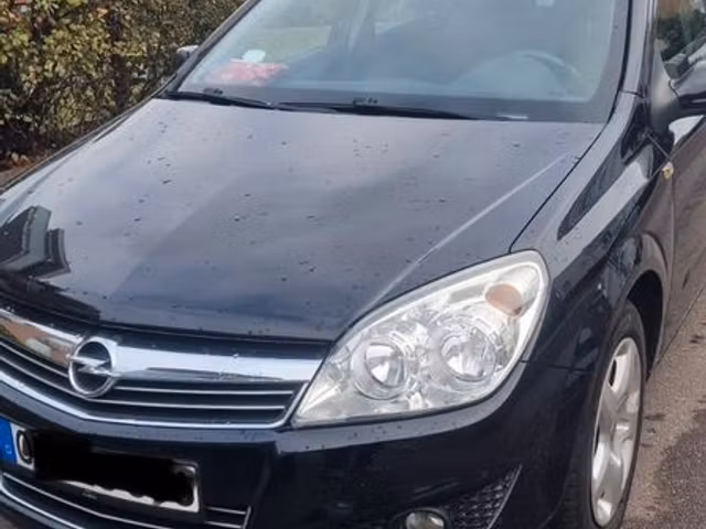 Opel Astra 1.6 105