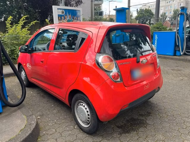 Chevrolet Spark 1.0 68