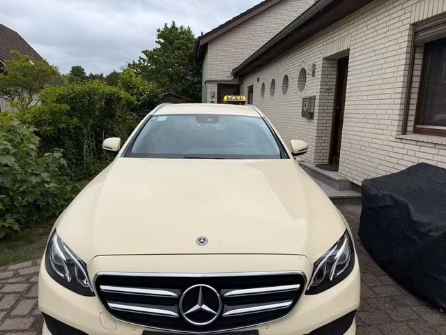 Mercedes-Benz Classe E E 200 AMG Line