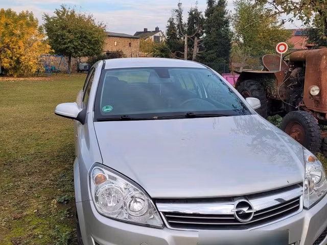 Opel Astra 1.4 90