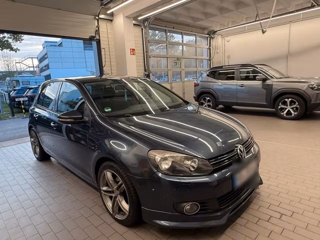 Volkswagen Golf 1.6 TDI 105