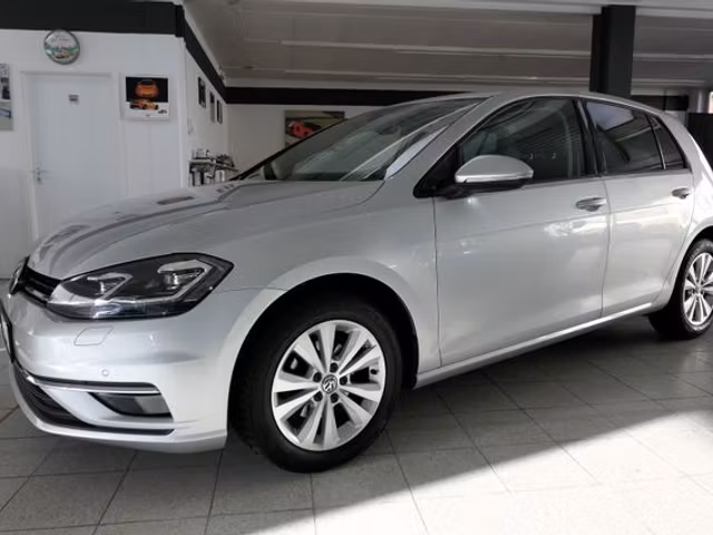 Volkswagen Golf 1.0 TSI 85 Confortline