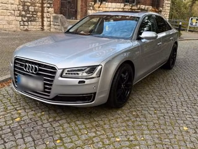 Audi A8 V6 3.0 TDI 262 quattro