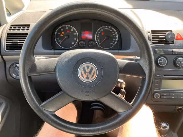 Volkswagen Touran 1.6 102