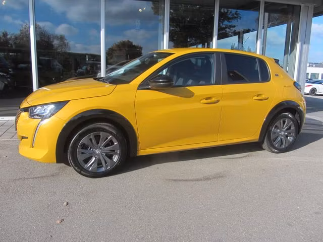 Peugeot 208 136 Active