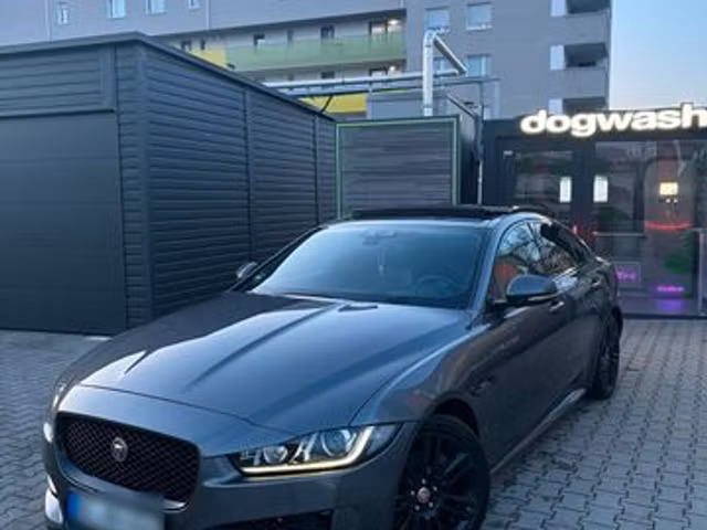 Jaguar XE D180 2.0 180 R Sport