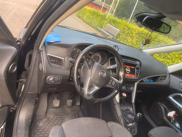 Opel Zafira 2.0 170