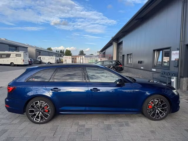 Audi A4 2.0 TDI 150 S line