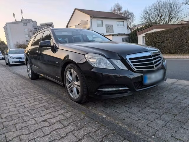 Mercedes-Benz Classe E E 220 2.1 CDI 170 Avantgarde