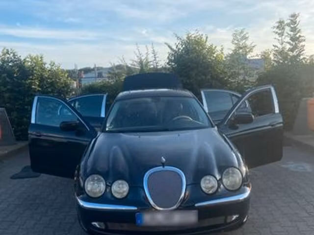 Jaguar Type S 