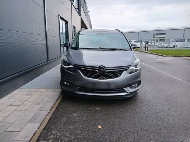 Opel Zafira 1.4 140 Cosmo