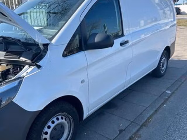 Mercedes-Benz Vito 114 136