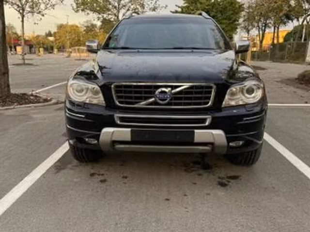 Volvo XC90 D5 2.4 200 Executive 4x4