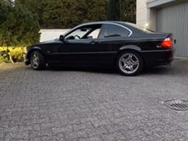BMW Série 3 330i 3.0 231