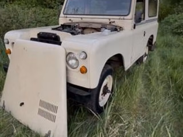 Land Rover Santana 