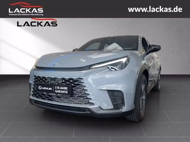 Lexus LBX 1.5 136