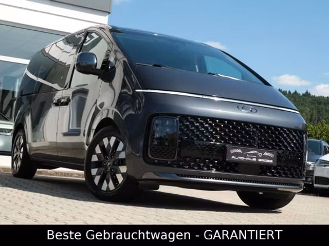 Hyundai Staria 2.2 CRDi 177 Signature HTRAC