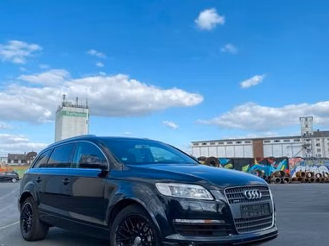 Audi Q7 V6 3.0 quattro