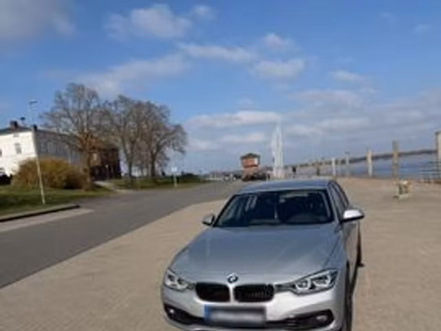 BMW Série 3 320i 136