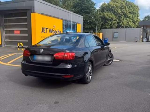 Volkswagen Jetta 1.6 TDI 105