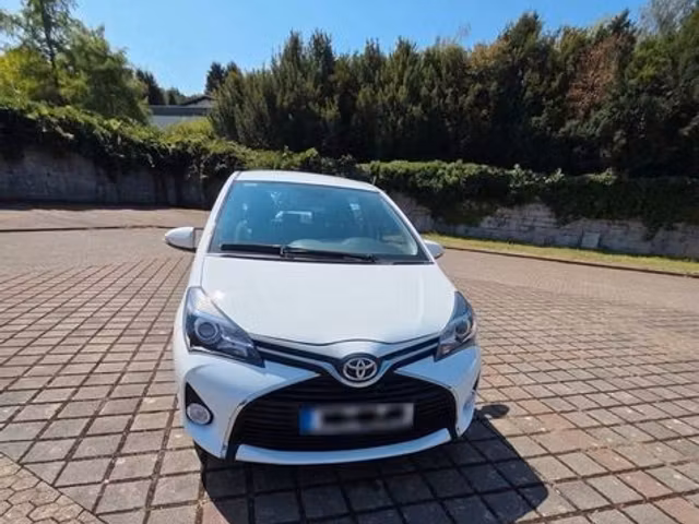 Toyota Yaris 1.3 VVT-i 99
