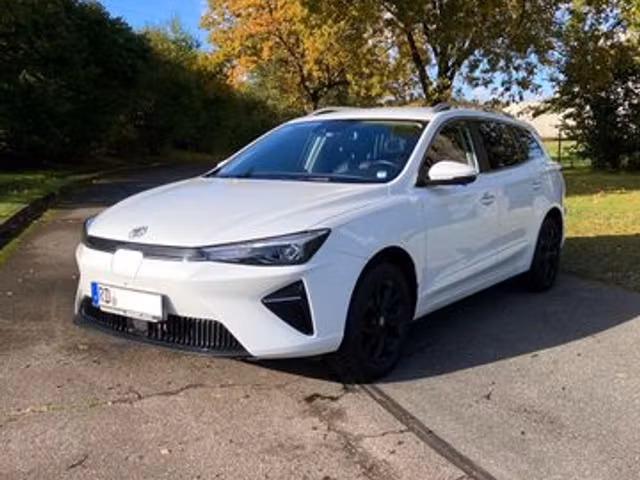 MG MG5 Luxury