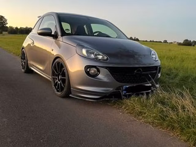 Opel Adam 