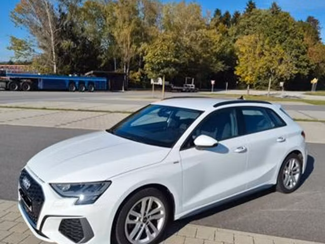 Audi A3 35 TFSI 1.5 TFSI 150 S line