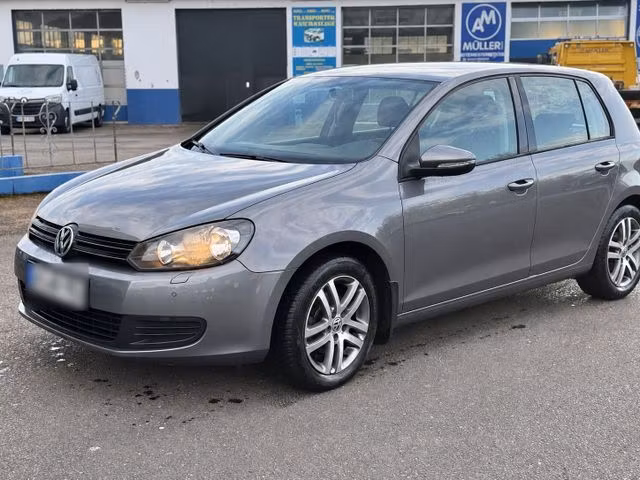 Volkswagen Golf 1.6 TDI 105 Confortline