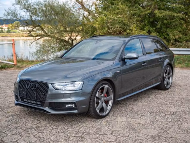 Audi A4 3.0 TDI 245 S line quattro