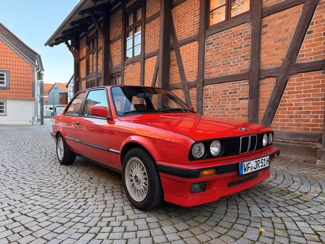 BMW Série 3 318IS