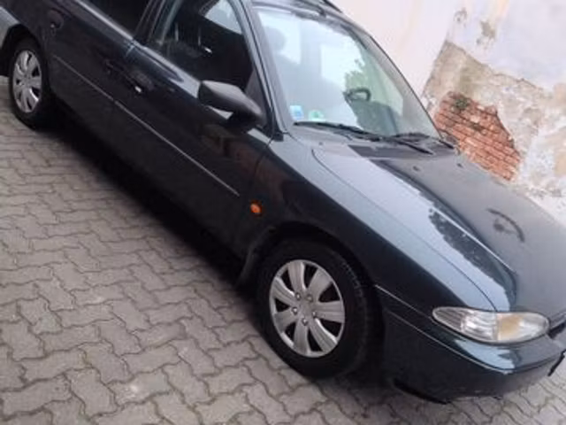 Ford Mondeo V6 2.5 132