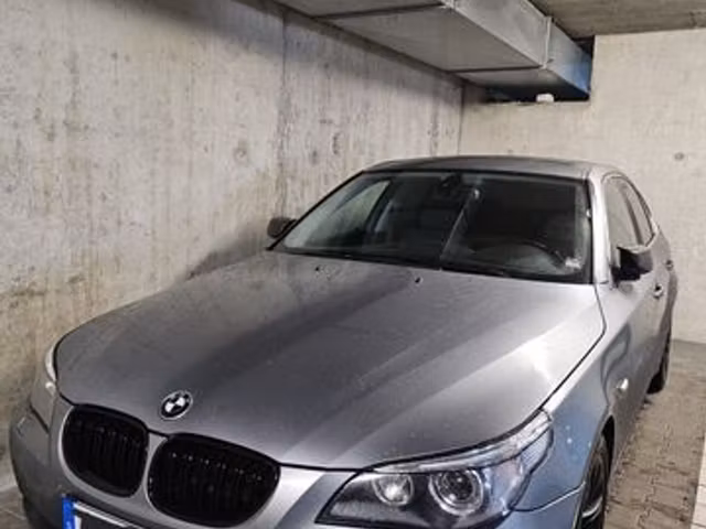 BMW Série 5 520i 2.2 170