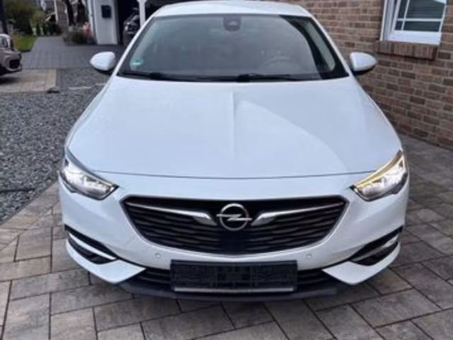 Opel Insignia 1.6 136 Sport