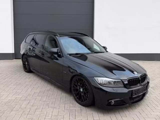 BMW Série 3 330d 3.0 245