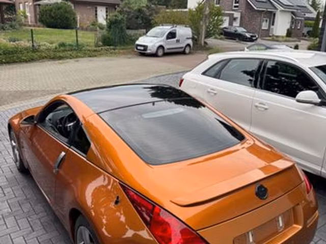 Nissan 350Z V6 3.5 280 Premium Edition