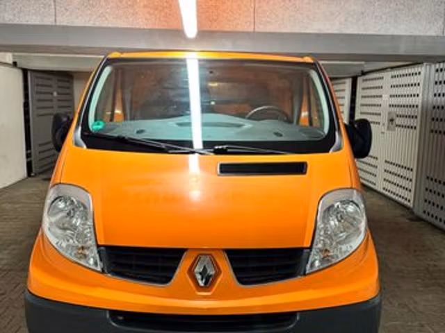 Renault Trafic 2.0 dCi 90