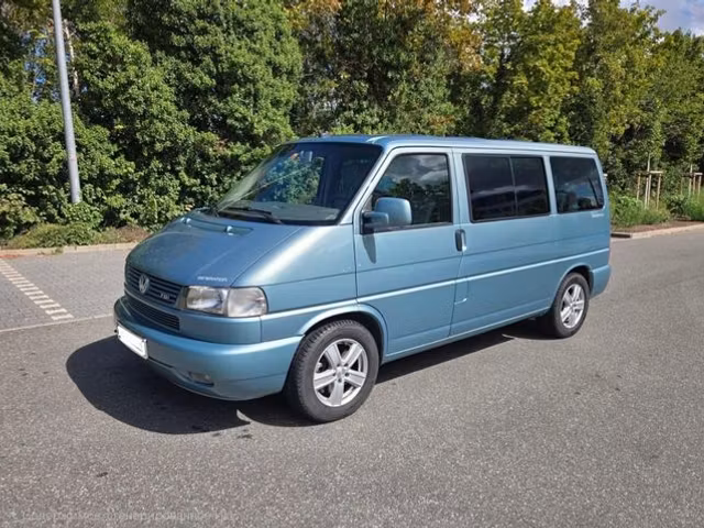 Volkswagen Transporter T4 2.5 TDI