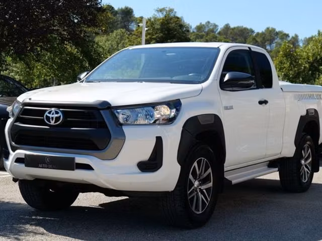 Toyota Hilux Double Cabine 2.4 150 Legende 4x4
