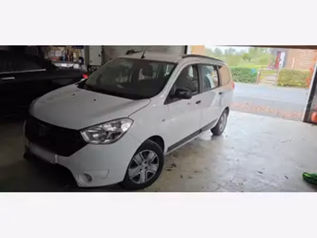 Dacia Lodgy 1.6 100 Essentiel