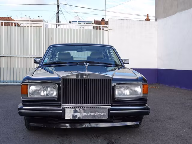 Rolls-Royce Silver Spur 