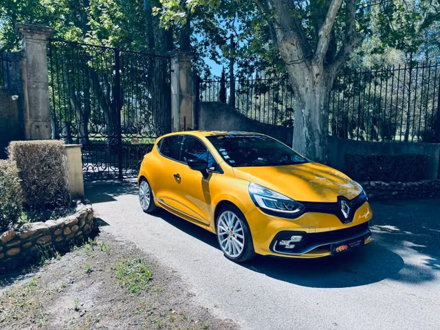 Renault Clio RS 1.6 T 200