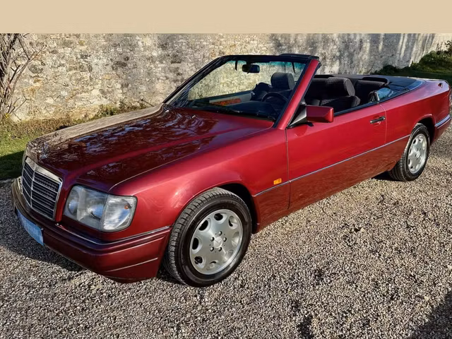 Mercedes-Benz Classe E E 200